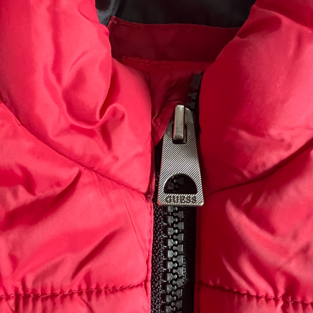 Guess jacket. - Picture 7 of 10